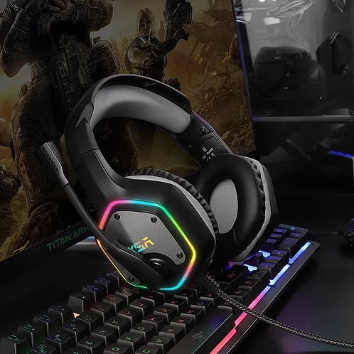 Head-mounted USB flash gaming headset